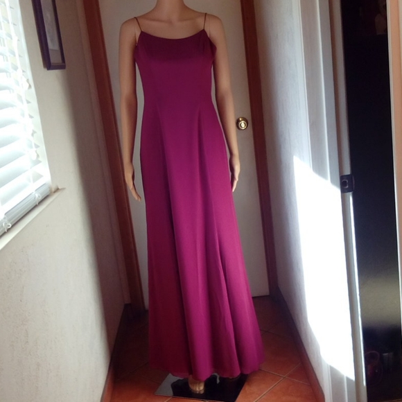 Dresses & Skirts - Vintage Burgundy Formal dress